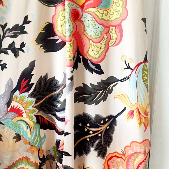 Designer Giovanni Scutaro Asymmetric Sleeveless Dress - Picture 4 of 4